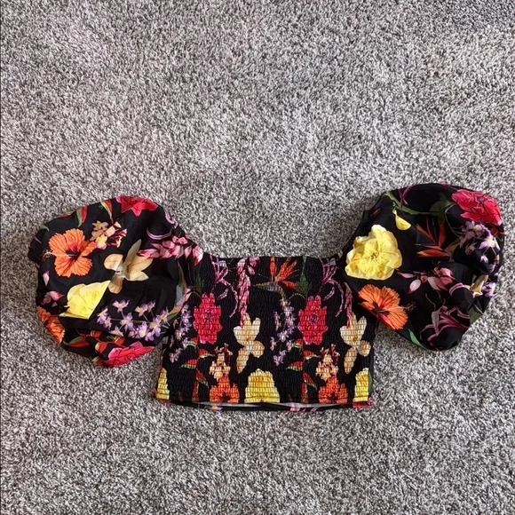 Floral Puff Sleeve Crop Top - Picture 5 of 7